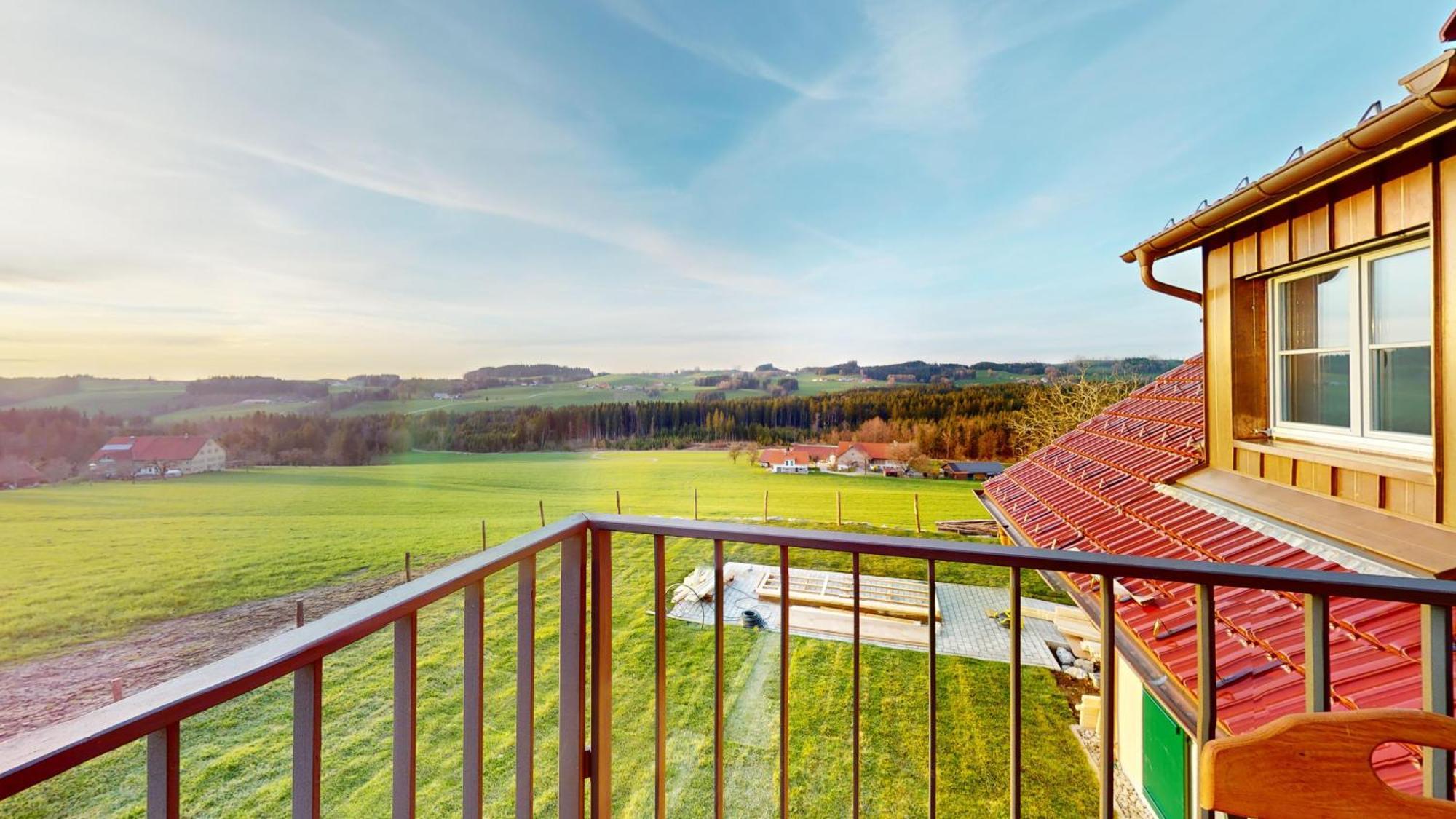 Heimatel - Ferienappartements Hochberg Argenbuhl Exterior photo